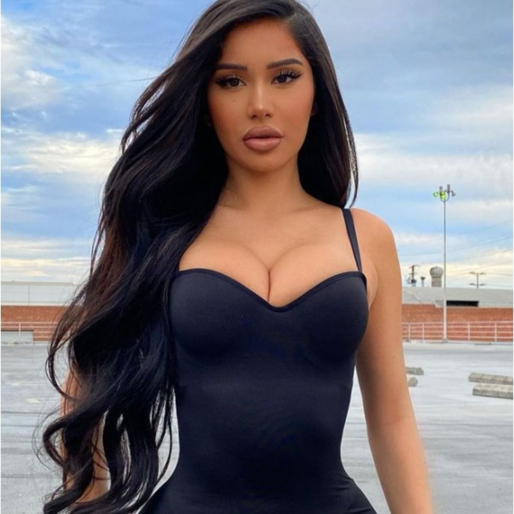 💕🥰❤️MAKE AN OFFER! NWT BODYCON MAXI DRESS❤️😍💕 - Picture 1 of 4
